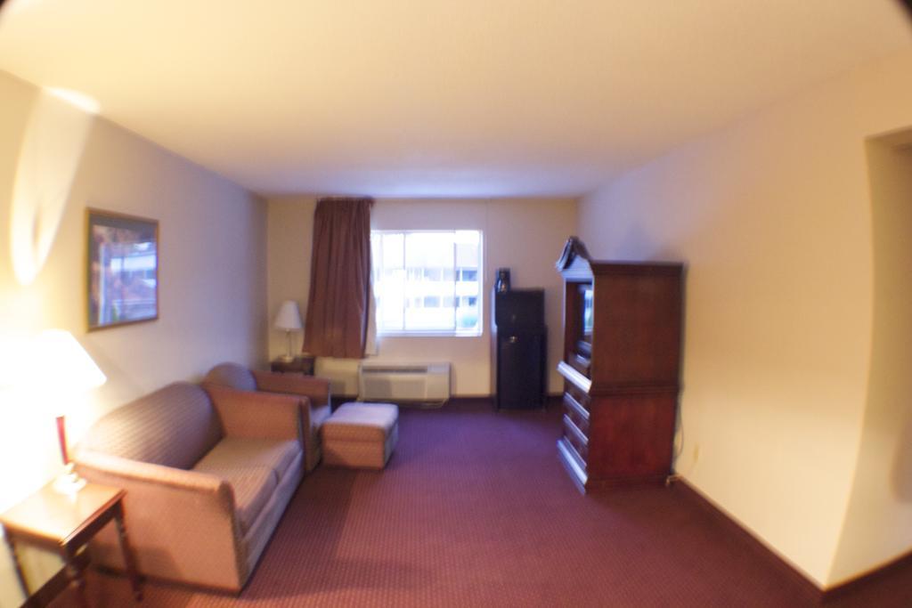 The Garden Inn Elkhart Extérieur photo